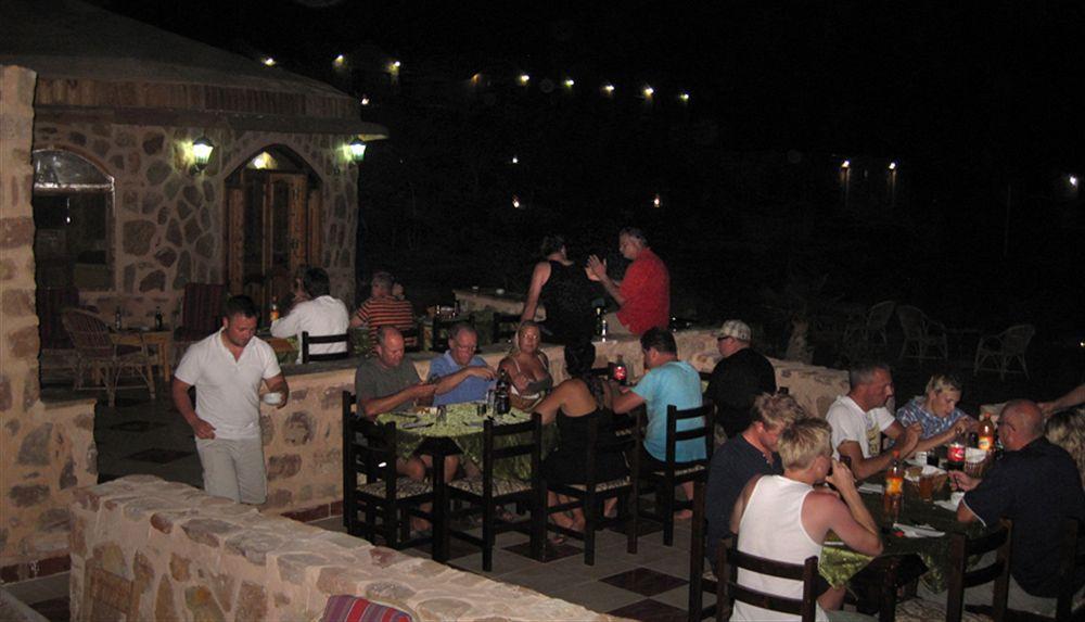Hotel Roots Red Sea El Qoseir Exterior foto